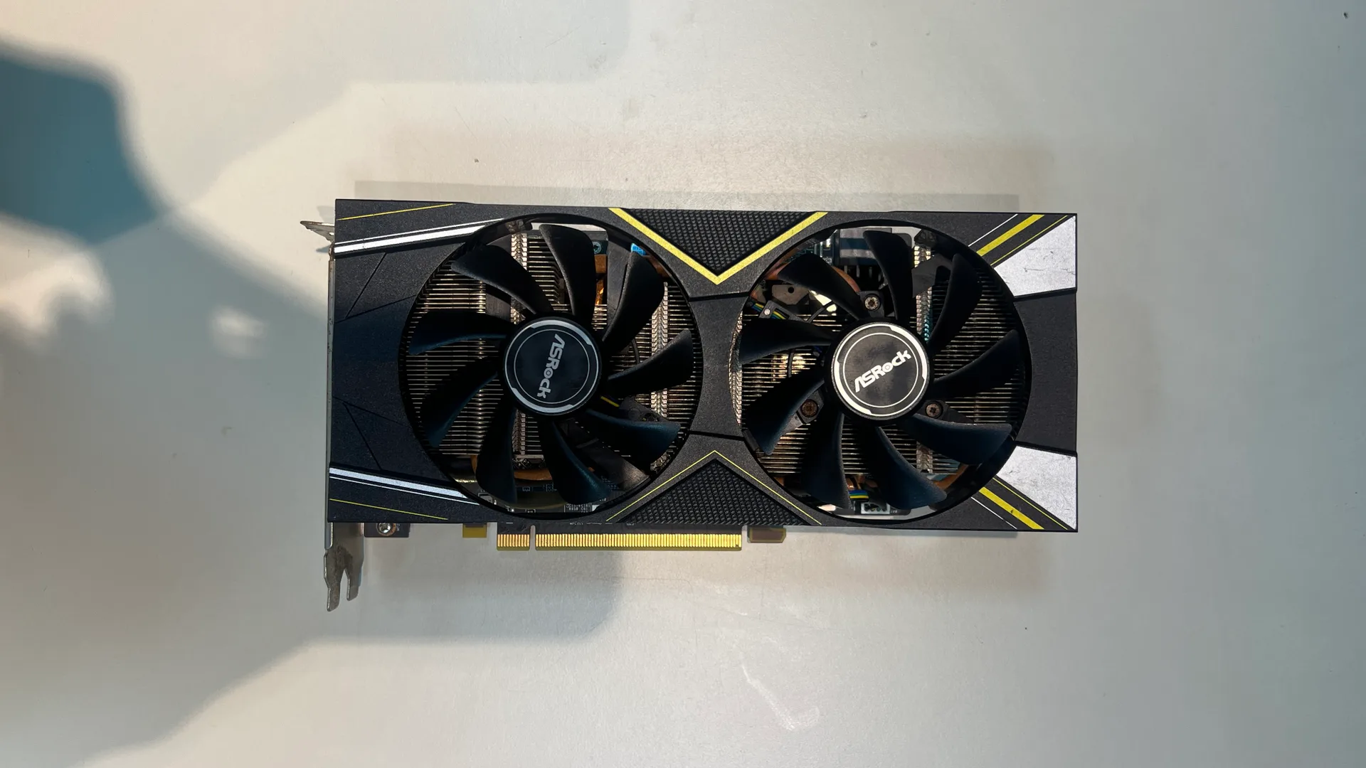 ASROCK RX 5600 XT 
